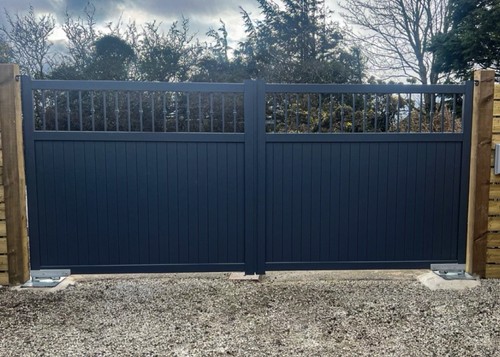 Aluminium driveway gates flat - driveway,